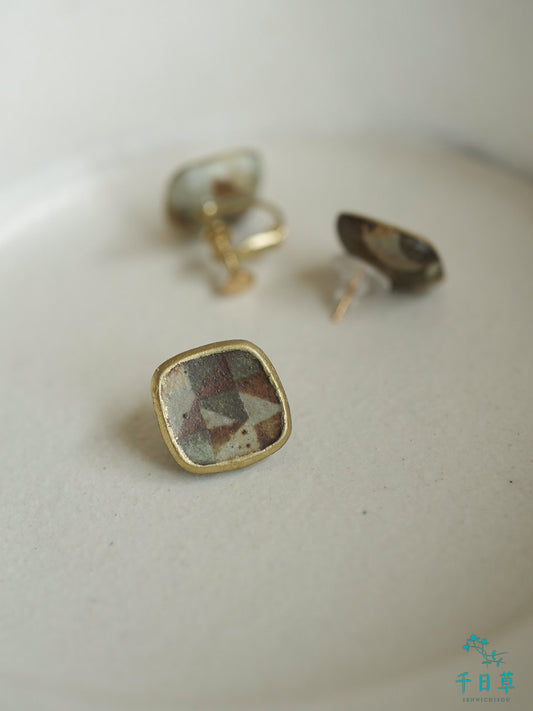 幾何学金縁イヤリング