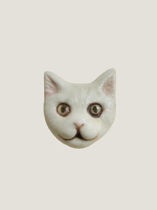 ねこちゃんの指飾り/白