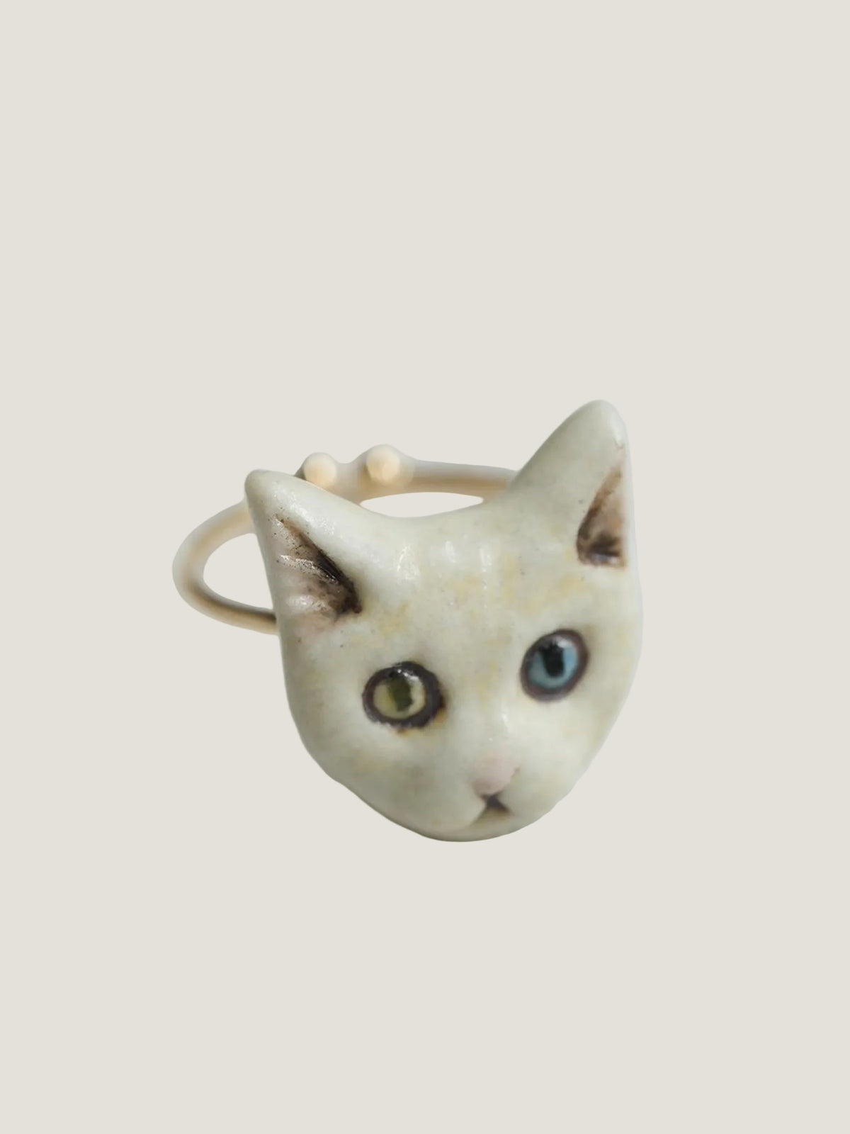 ねこちゃんの指飾り/白