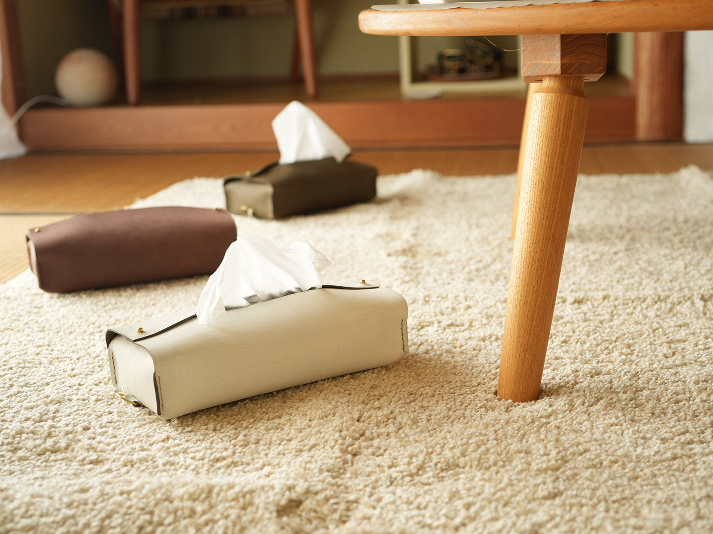 床革のティッシュケース/カーキ