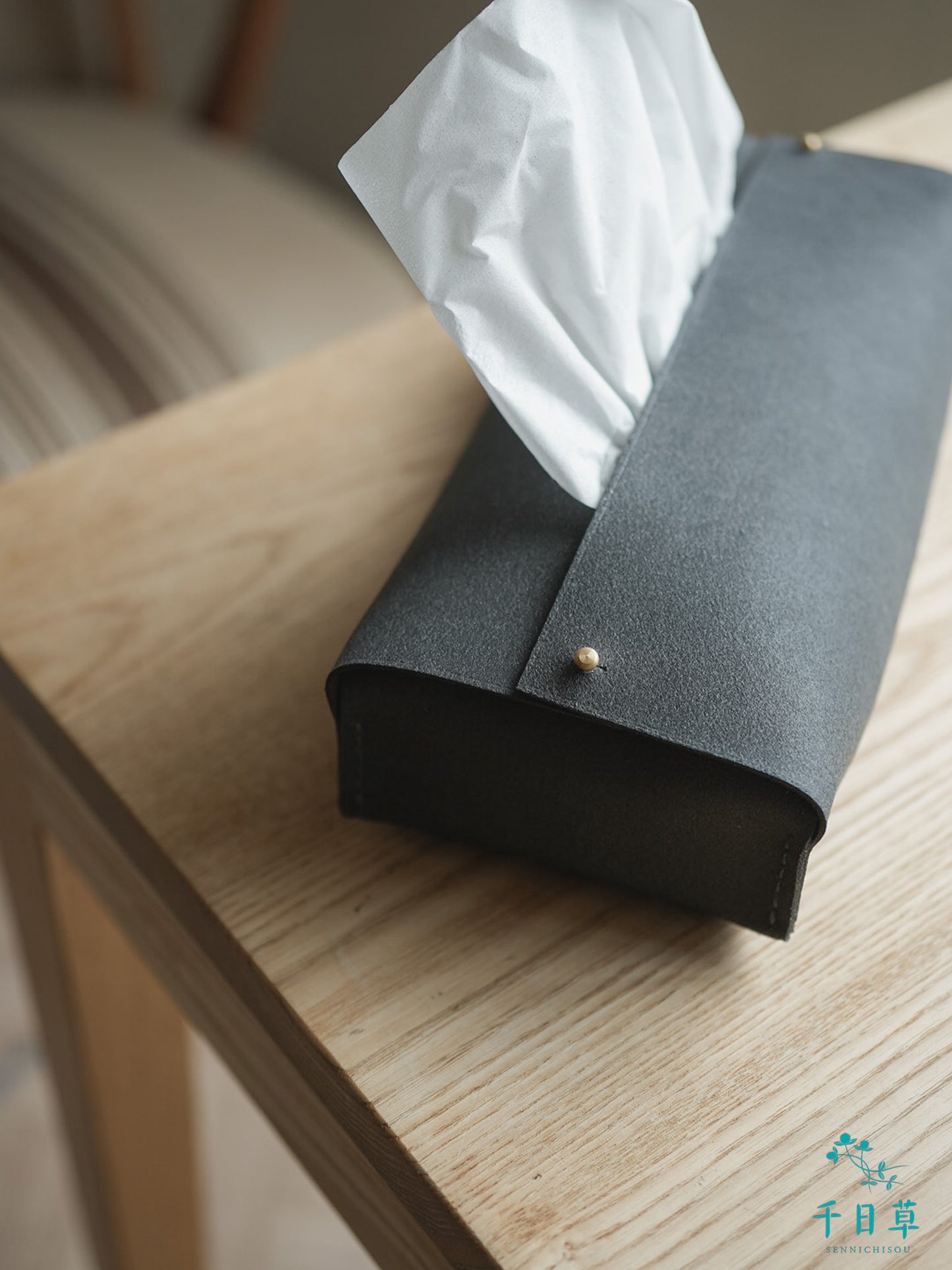 床革のティッシュケース/ネイビー