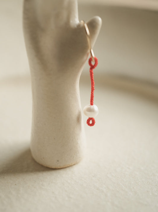 TUBU_ピアス・イヤリング_アカ