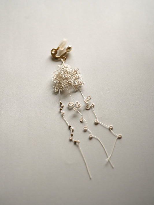 NARA イヤリング/ピアス ベージュ