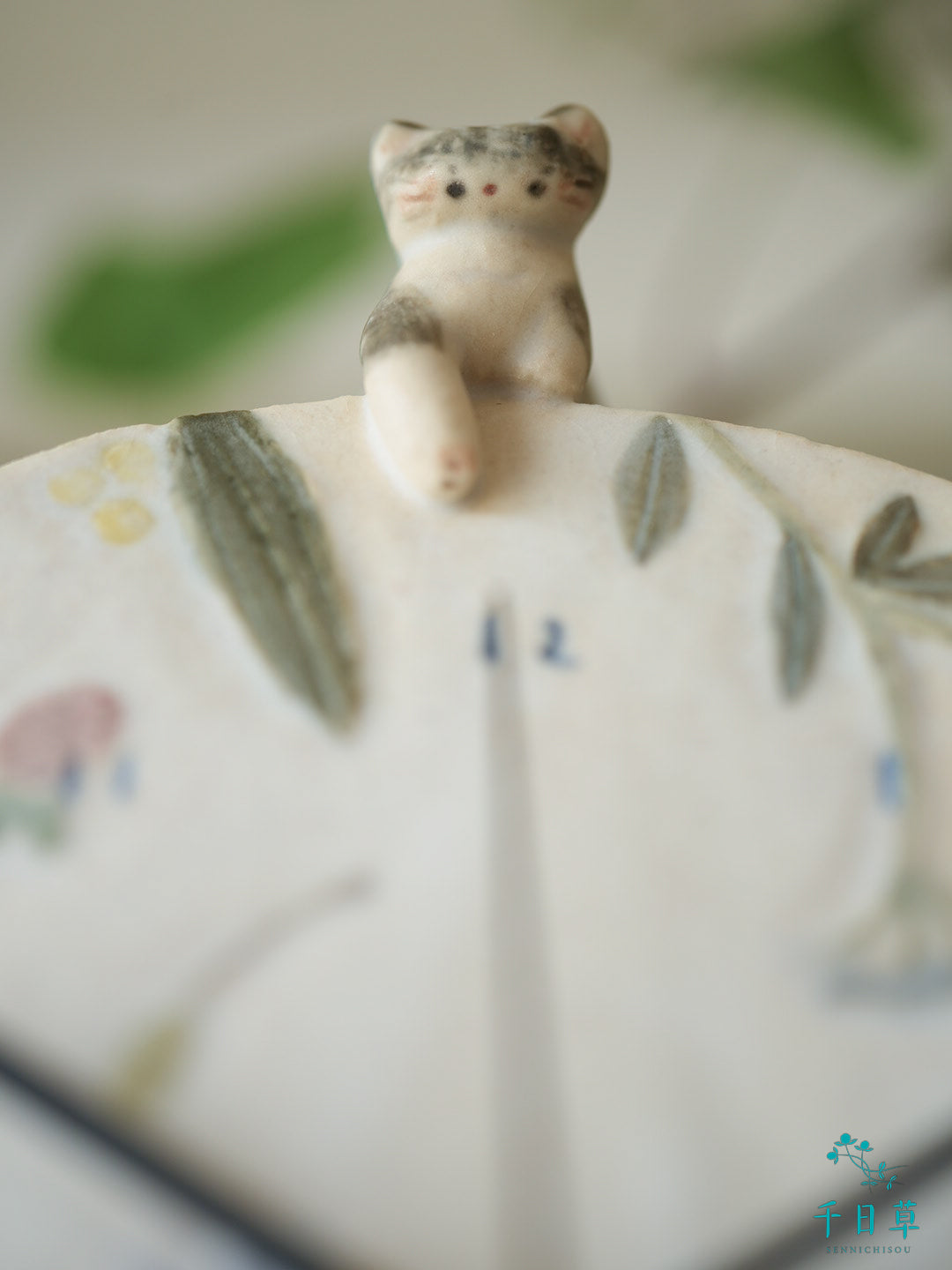 ねこのレリーフ時計大